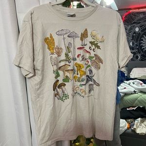 MUSHROOM T-SHIRT